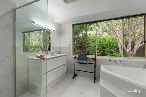 Property photo of 34 Linden Way Bowral NSW 2576