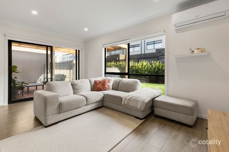 Property photo of 43 Nautical Crescent Craigieburn VIC 3064