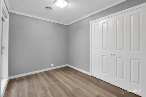 Property photo of 2/40 Langridge Street Hoppers Crossing VIC 3029