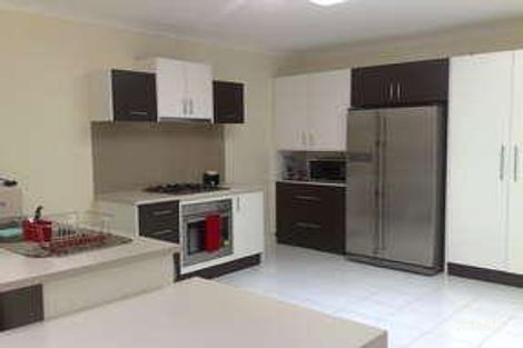 1/4 Westminster Ave, Hillside, VIC 3037