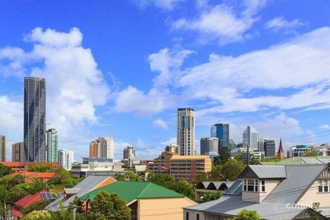 Property photo of 4/391 Gregory Terrace Spring Hill QLD 4000