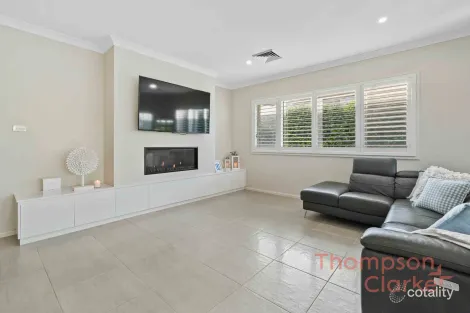 Property photo of 48 Mapplewell Circuit Farley NSW 2320