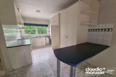 Property photo of 8 Grevillia Road Oak Park VIC 3046