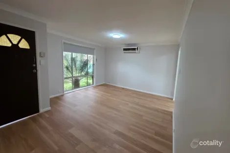 Property photo of 3 Trabb Place Ambarvale NSW 2560