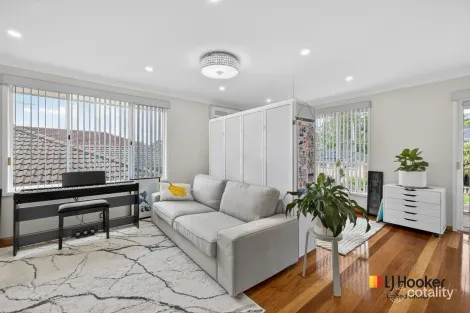 Property photo of 6 Roma Avenue Mount Pritchard NSW 2170