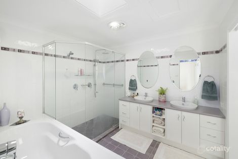 Property photo of 35 Casuarina Drive Little Mountain QLD 4551