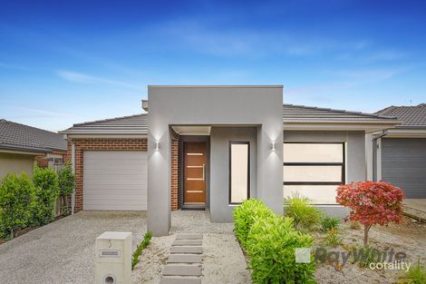 5 Hut Rd, Clyde North, VIC 3978