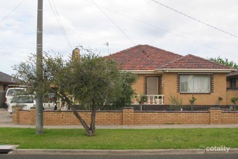 7 Riverside Ave, Avondale Heights, VIC 3034