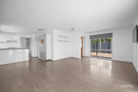 Property photo of 13 Bower Drive Werribee VIC 3030