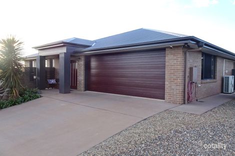 Property photo of 27 Bernard Crescent Kingaroy QLD 4610