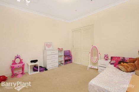 10 Glenfield Ave, Melton West, VIC 3337