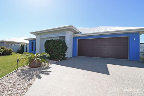 Property photo of 19 Peppermint Circuit Nikenbah QLD 4655
