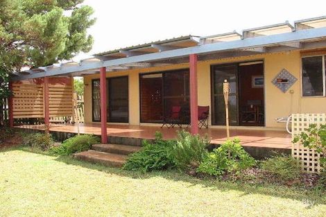 Property photo of 58 Western Road Macleay Island QLD 4184