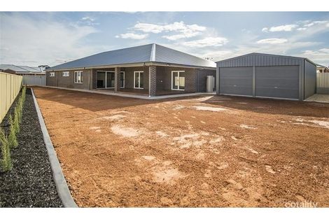 Property photo of 5 Toorak Drive Irymple VIC 3498