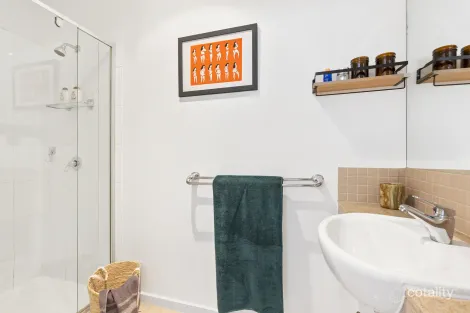 Property photo of 2/1 Stockade Avenue Coburg VIC 3058