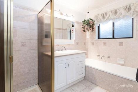 Property photo of 12 Harcourt Avenue St Albans VIC 3021