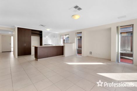 Property photo of 5/66 Northwood Loop Thornlie WA 6108