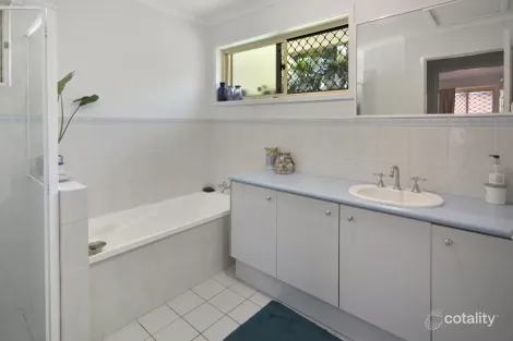 Property photo of 8 Simridge Court Bli Bli QLD 4560