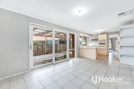 Property photo of 10 Berridale Court Hampton Park VIC 3976