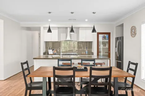 Property photo of 2 Thomas Court Augustine Heights QLD 4300