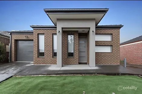 2/18 Haywood Gr, Melton West, VIC 3337