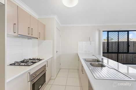 Property photo of 27 Seagull Boulevard Kirkwood QLD 4680