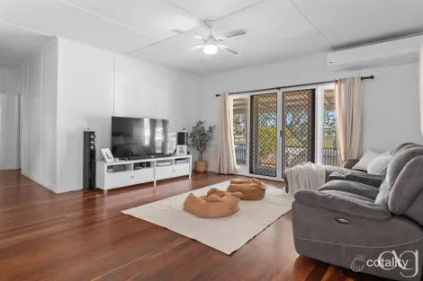 Property photo of 42 Briggs Road Raceview QLD 4305