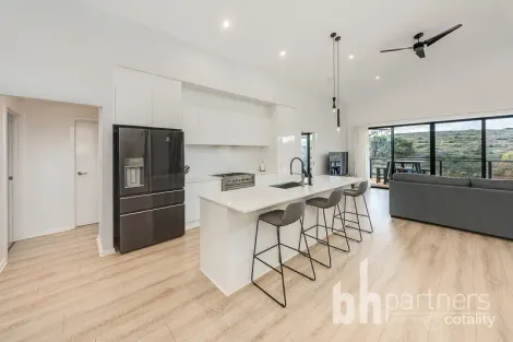 Property photo of 10 Marina Way Mannum SA 5238