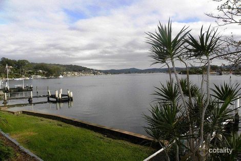Property photo of 8A Daley Avenue Daleys Point NSW 2257