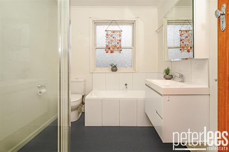 Property photo of 86 Wildor Crescent Ravenswood TAS 7250