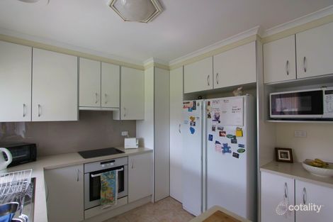 Property photo of 35 Roseland Crescent Hoppers Crossing VIC 3029