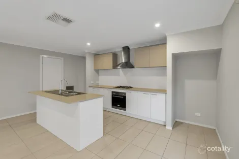 Property photo of 5 Myoora Street Werribee VIC 3030