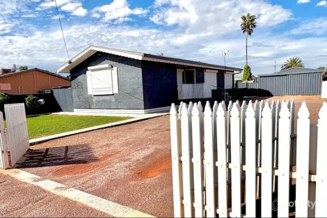 36 Lambeff St, Ceduna, SA 5690