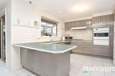 Property photo of 5 Warren Close Mill Park VIC 3082