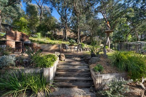 Property photo of 207 Scenic Crescent Eltham North VIC 3095
