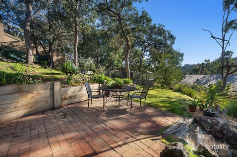 Property photo of 207 Scenic Crescent Eltham North VIC 3095