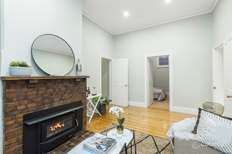 Property photo of 10 Pentland Parade Seddon VIC 3011