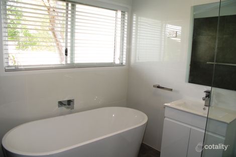 Property photo of 4 Brolga Lane Noosa Heads QLD 4567