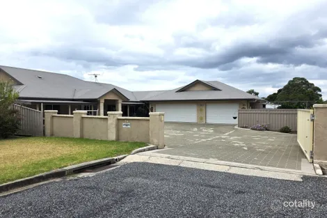 Property photo of 24 Thompson Stanthorpe QLD 4380