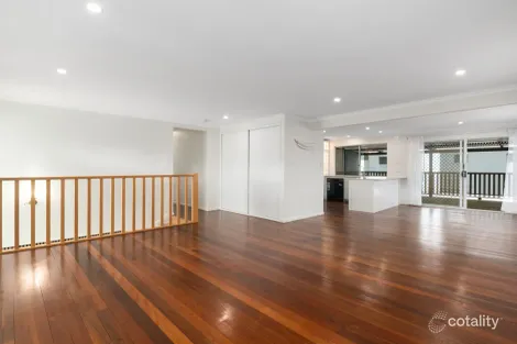 Property photo of 3 Penaton Street Corinda QLD 4075