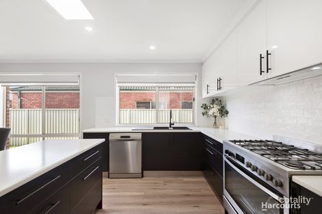 Property photo of 60 Oaklands Way Pakenham VIC 3810