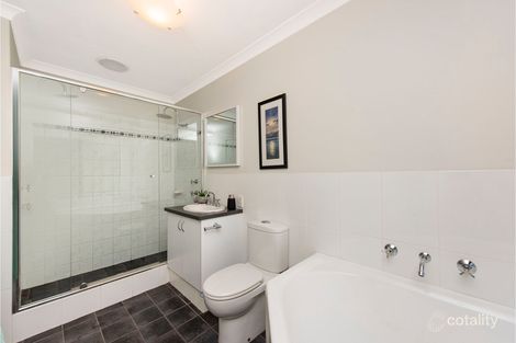 Property photo of 5 Banks Place High Wycombe WA 6057