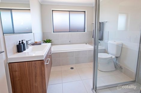 Property photo of 21 Ashburton Crescent Tallawong NSW 2762