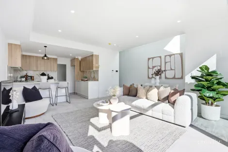 Property photo of 4/18 Carinya Road Girraween NSW 2145