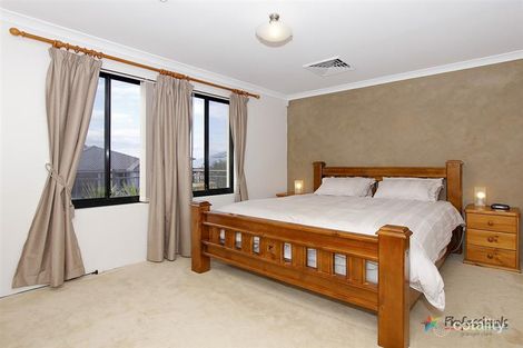 Property photo of 12 Brixton Crescent Ellenbrook WA 6069