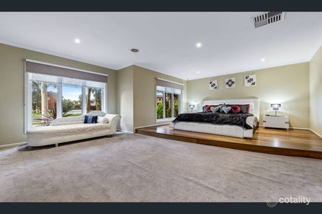 Property photo of 140 Keylana Drive Keysborough VIC 3173