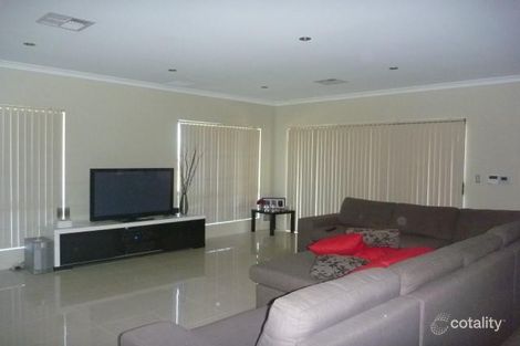 Property photo of 20 Cezanne Bend Ashby WA 6065