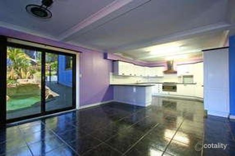 Property photo of 28 Woombye Close Koonawarra NSW 2530