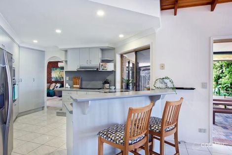 Property photo of 28 Village High Road Benowa QLD 4217