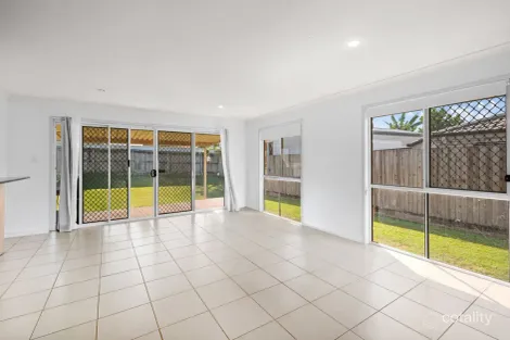 Property photo of 13 Selina Court Marsden QLD 4132